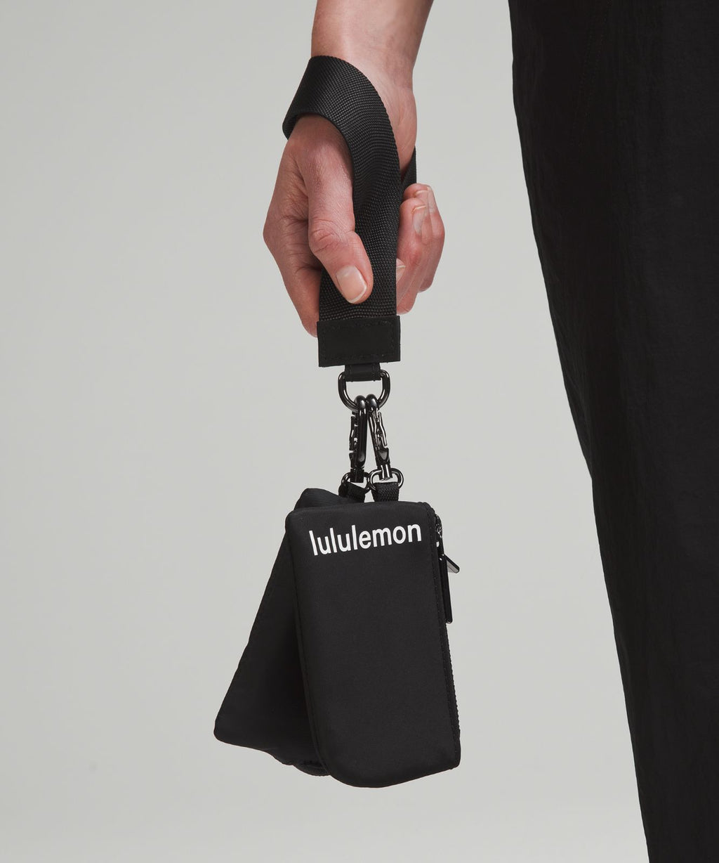 Dual Pouch Wristlet Black