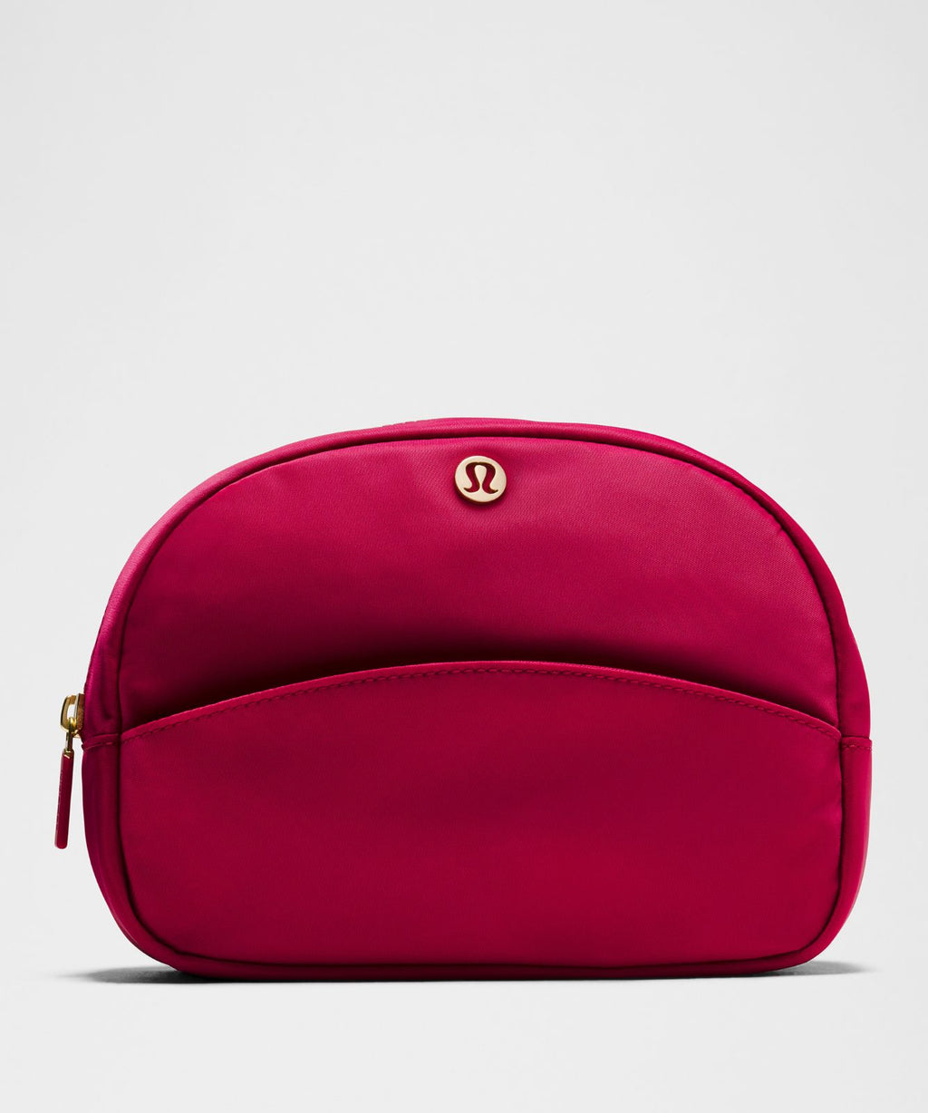 City Essentials Pouch 4L Berry Rumble