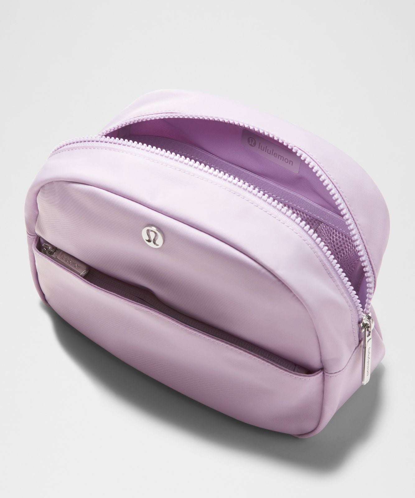 City Essentials Pouch 4L Lilac Play/Silver