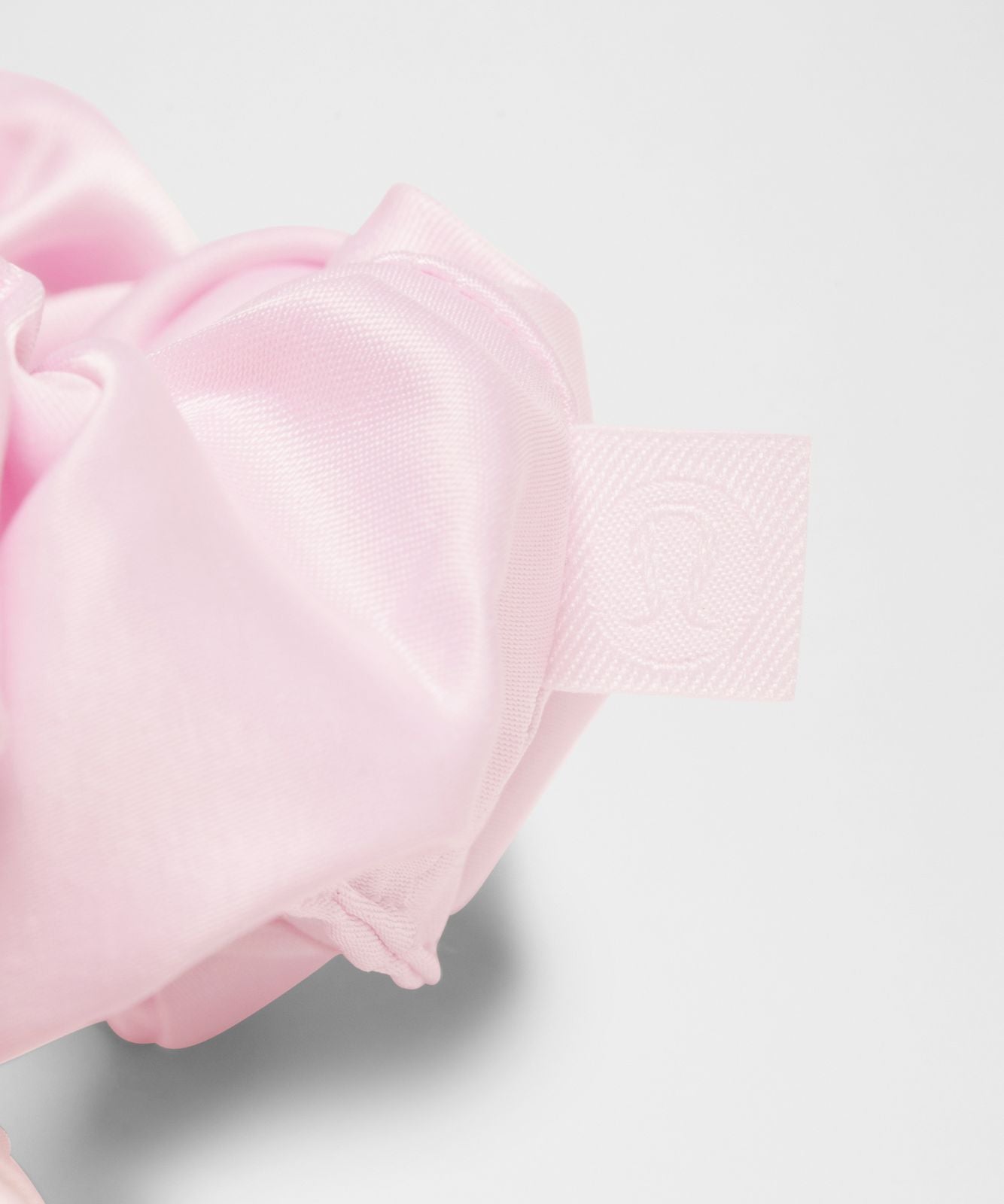 Uplifting Scrunchies Satin *3 Pack Camel Brown/Blissful Pink/Light Ivory