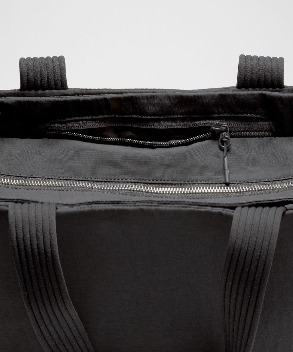 Triple Compartment Tote Bag 18L Black