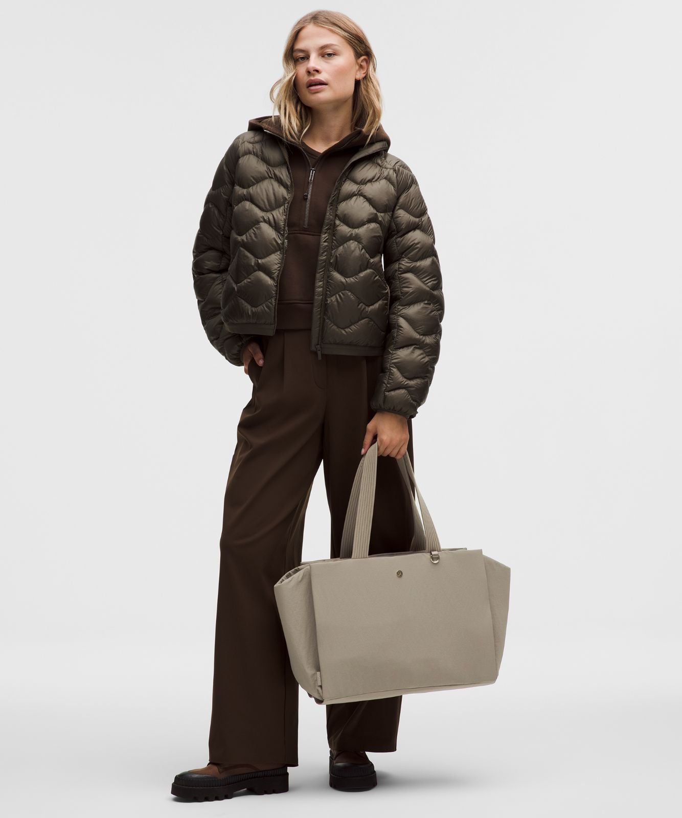 Triple Compartment Tote Bag 18L Warm Ash Grey/Gold