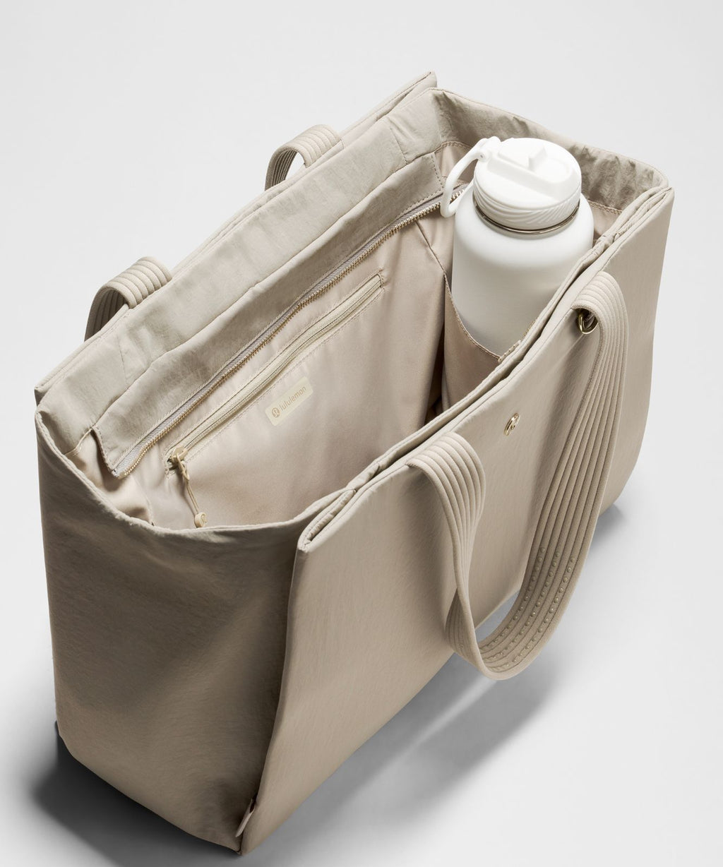 Triple Compartment Tote Bag 18L Warm Ash Grey/Gold