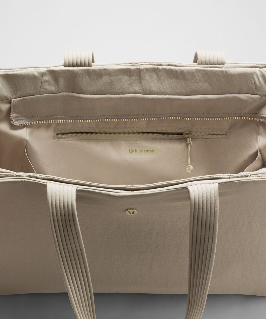 Triple Compartment Tote Bag 18L Warm Ash Grey/Gold