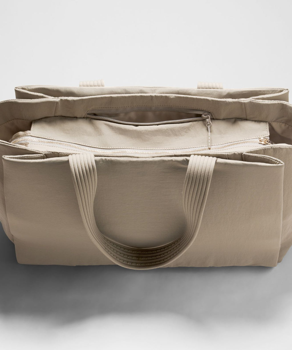 Triple Compartment Tote Bag 18L Warm Ash Grey/Gold