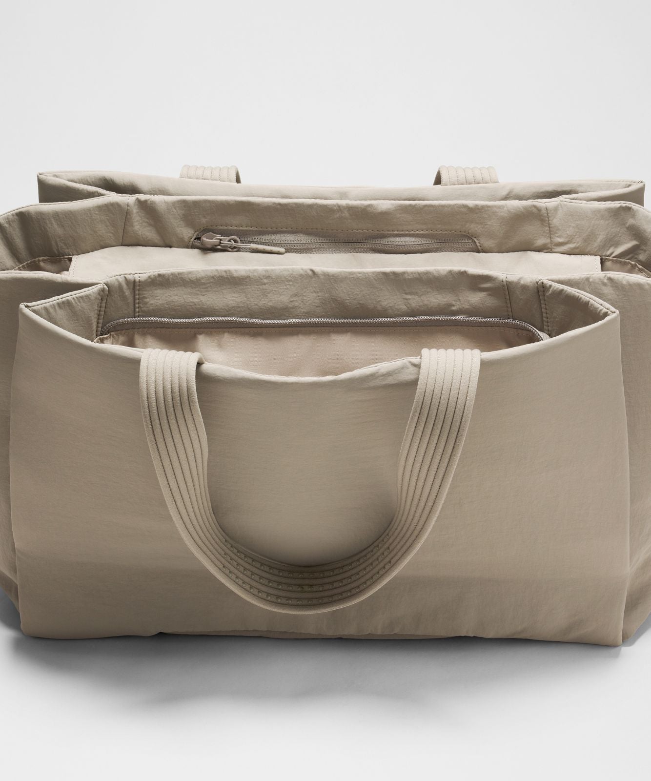 Triple Compartment Tote Bag 18L Warm Ash Grey/Gold