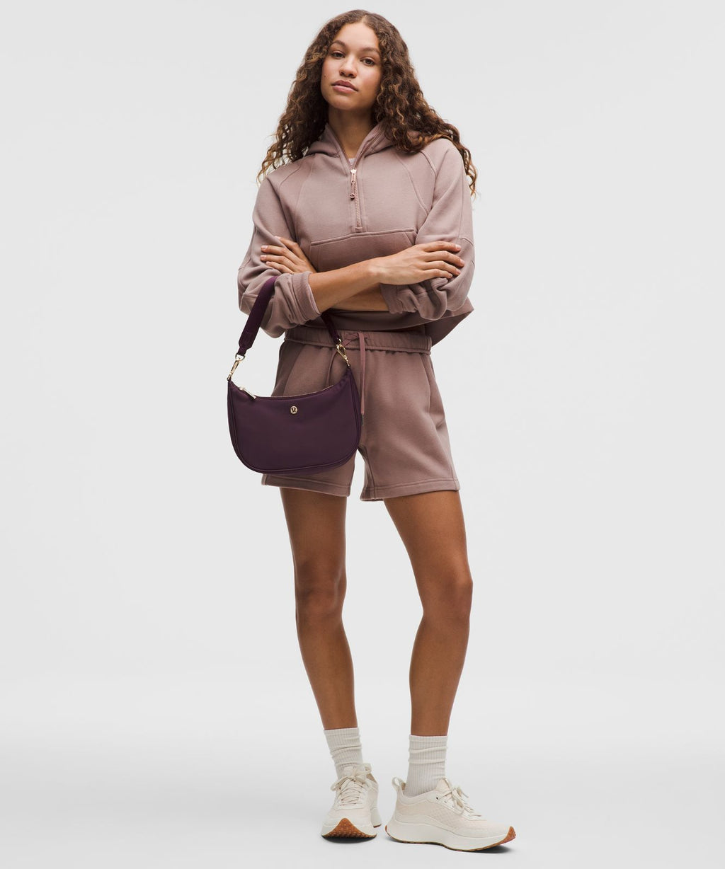 City Essentials Small Shoulder Bag 3L Black Plum