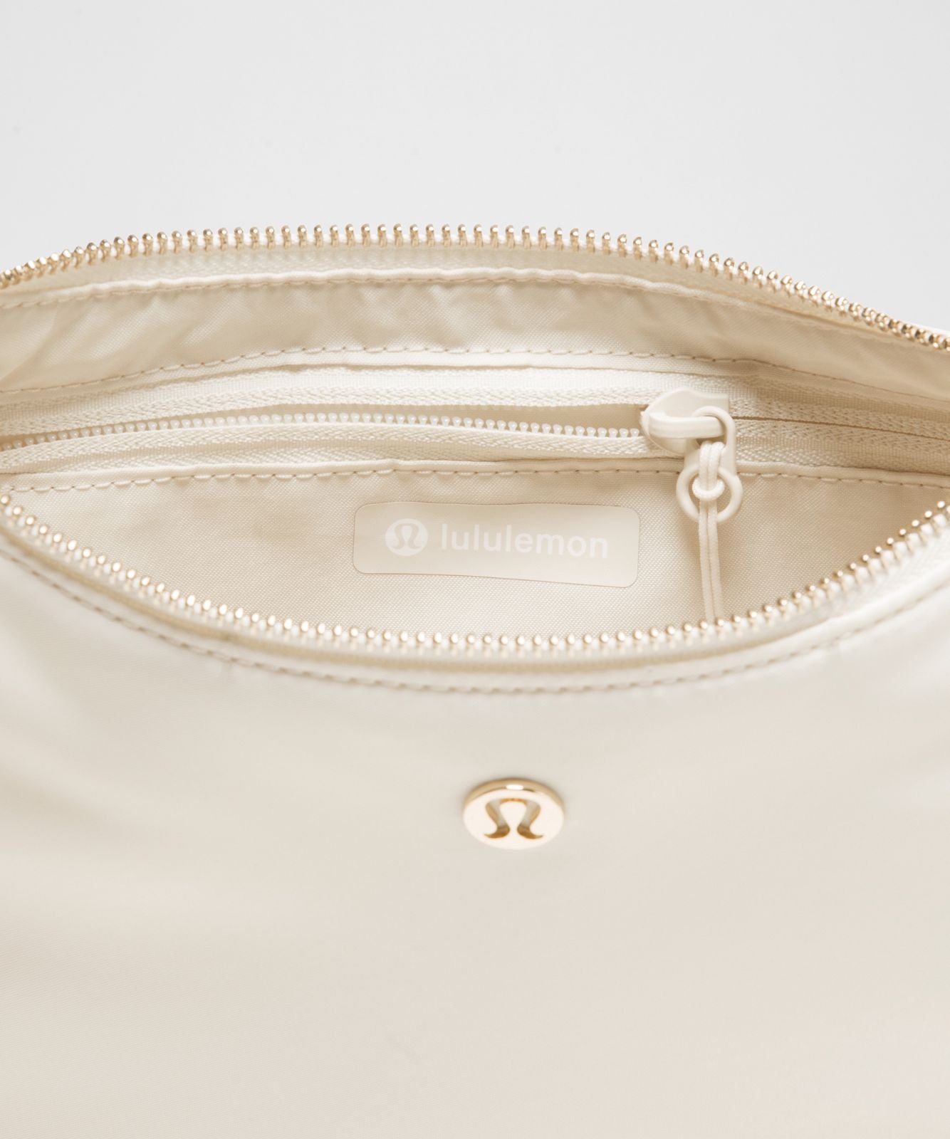 City Essentials Small Shoulder Bag 3L Light Ivory/Gold