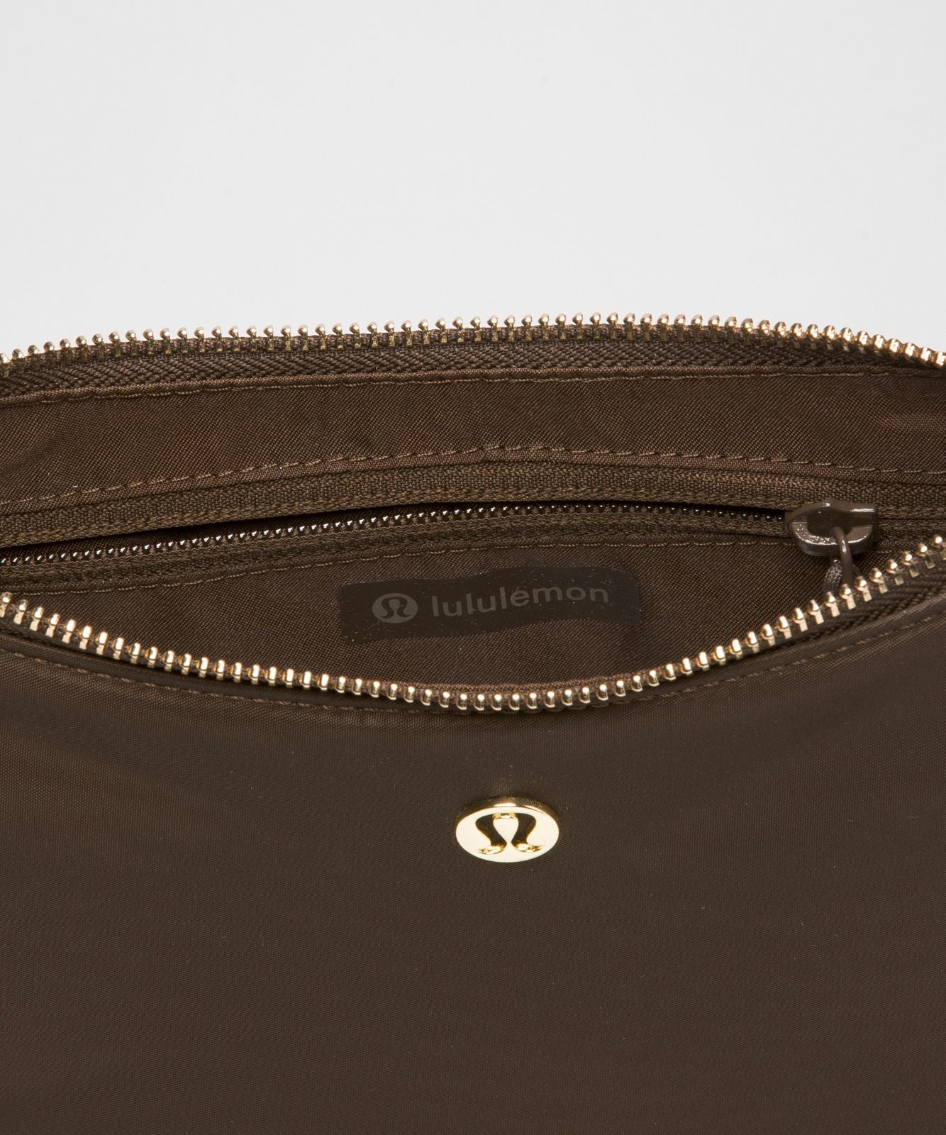 City Essentials Small Shoulder Bag 3L Walnut Crunch/Gold