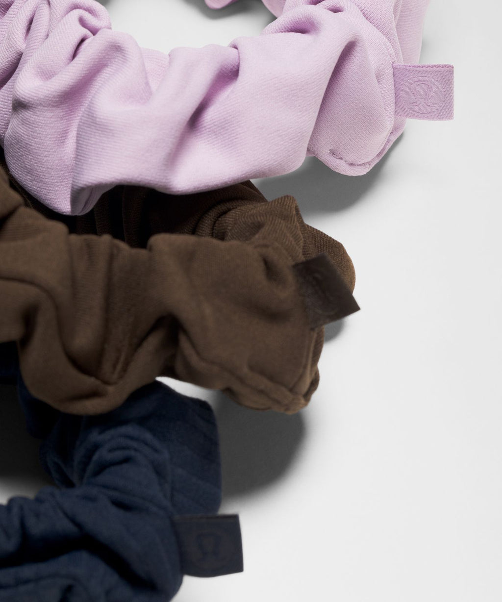 Uplifting Scrunchies *3 Pack Lilac Play/Walnut Crunch/True Navy