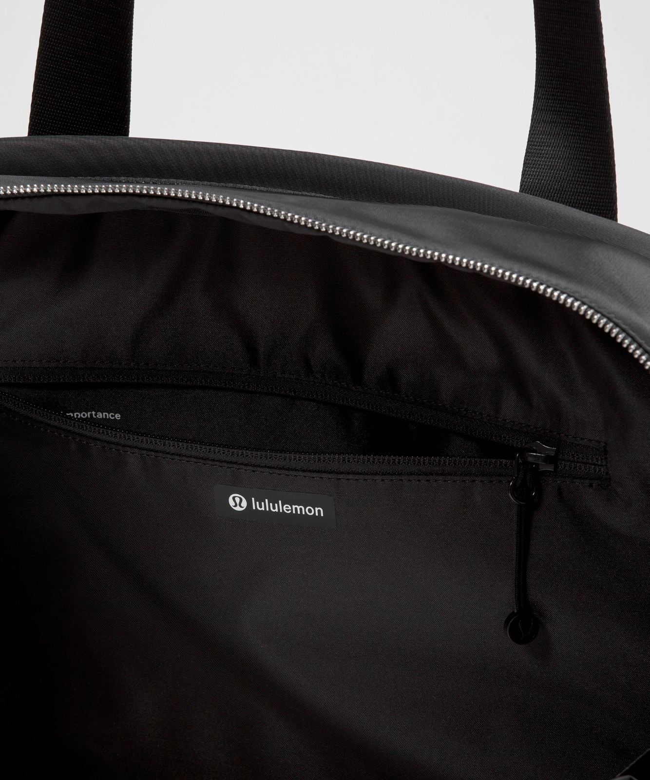 City Essentials Duffle Bag 28L Black