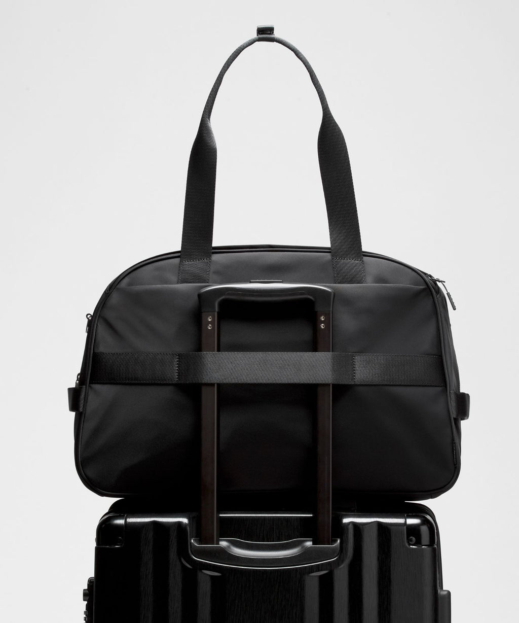 City Essentials Duffle Bag 28L Black