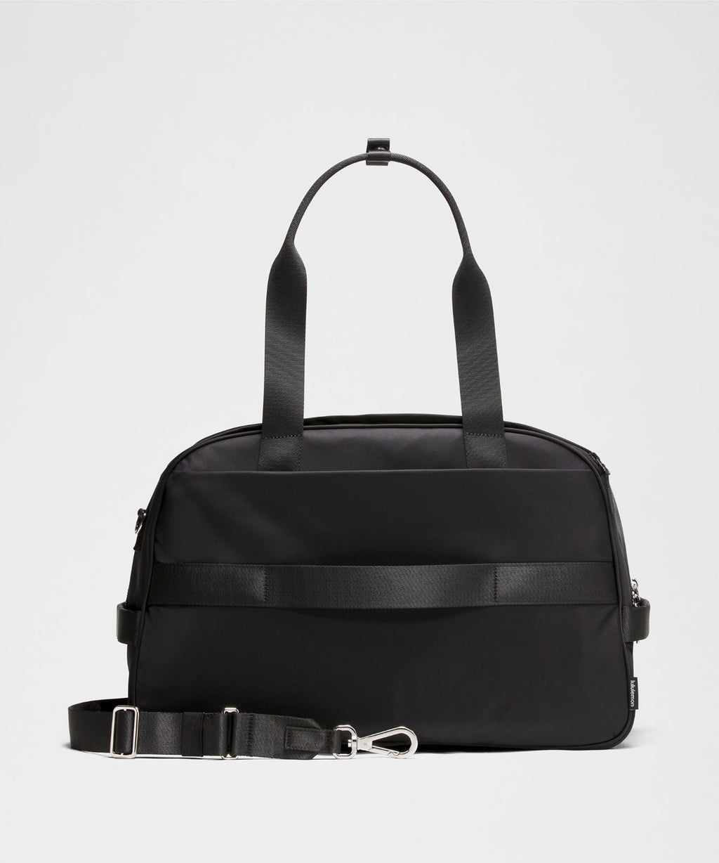 City Essentials Duffle Bag 28L Black/Silver