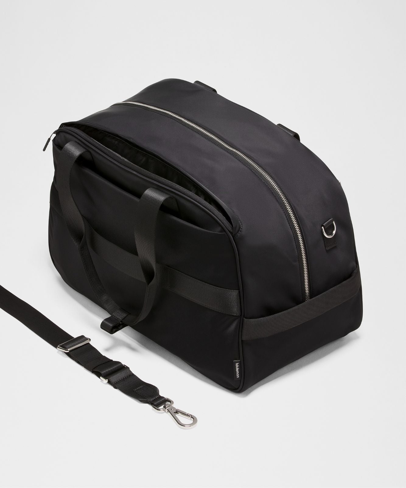 City Essentials Duffle Bag 28L Black/Silver