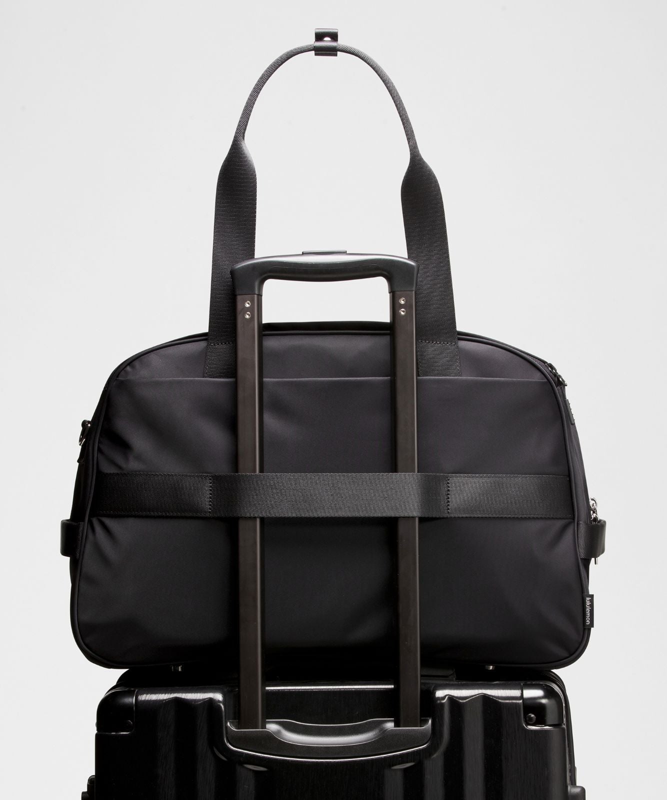 City Essentials Duffle Bag 28L Black/Silver