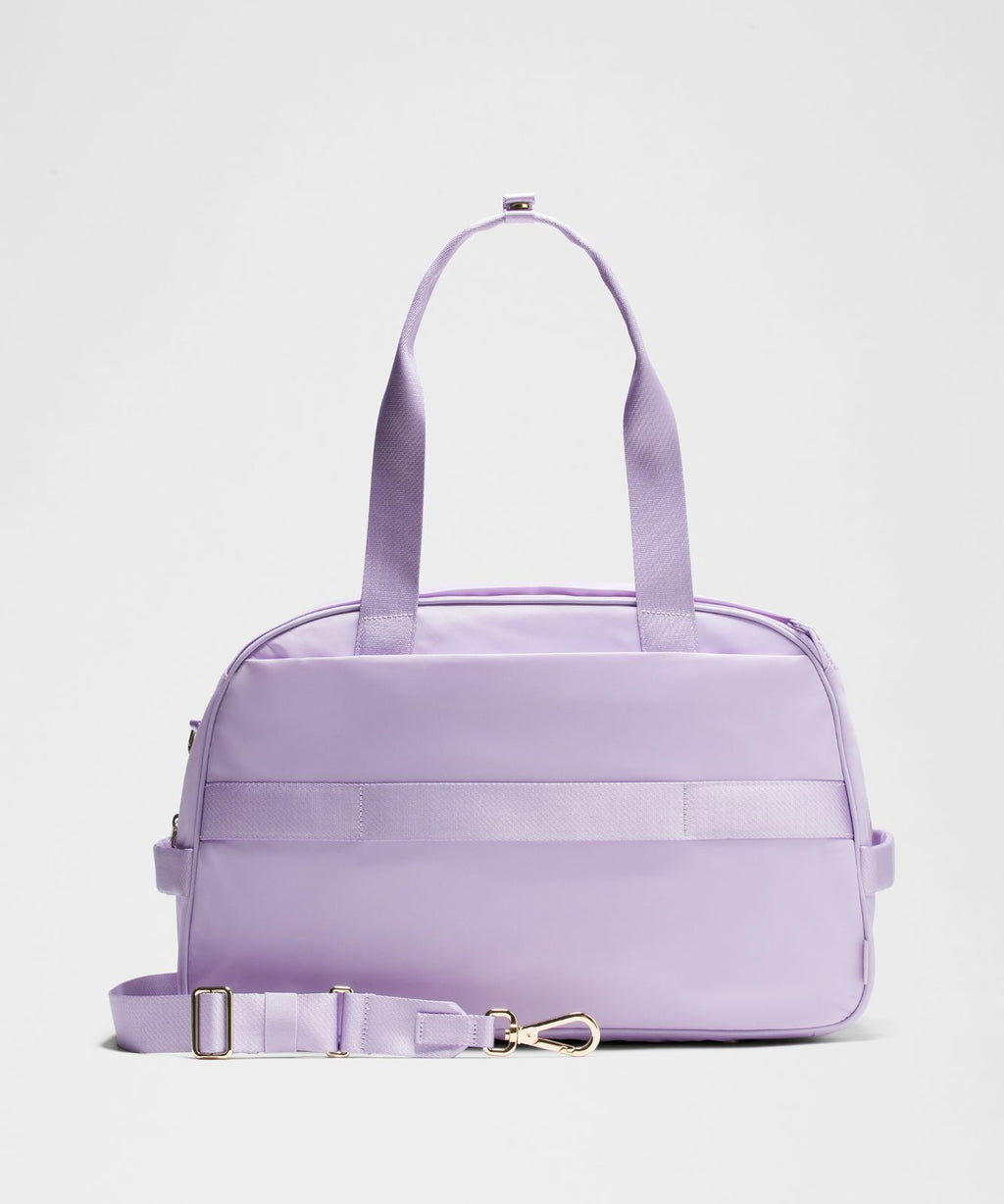 City Essentials Duffle Bag 28L Lavender Frost/Gold