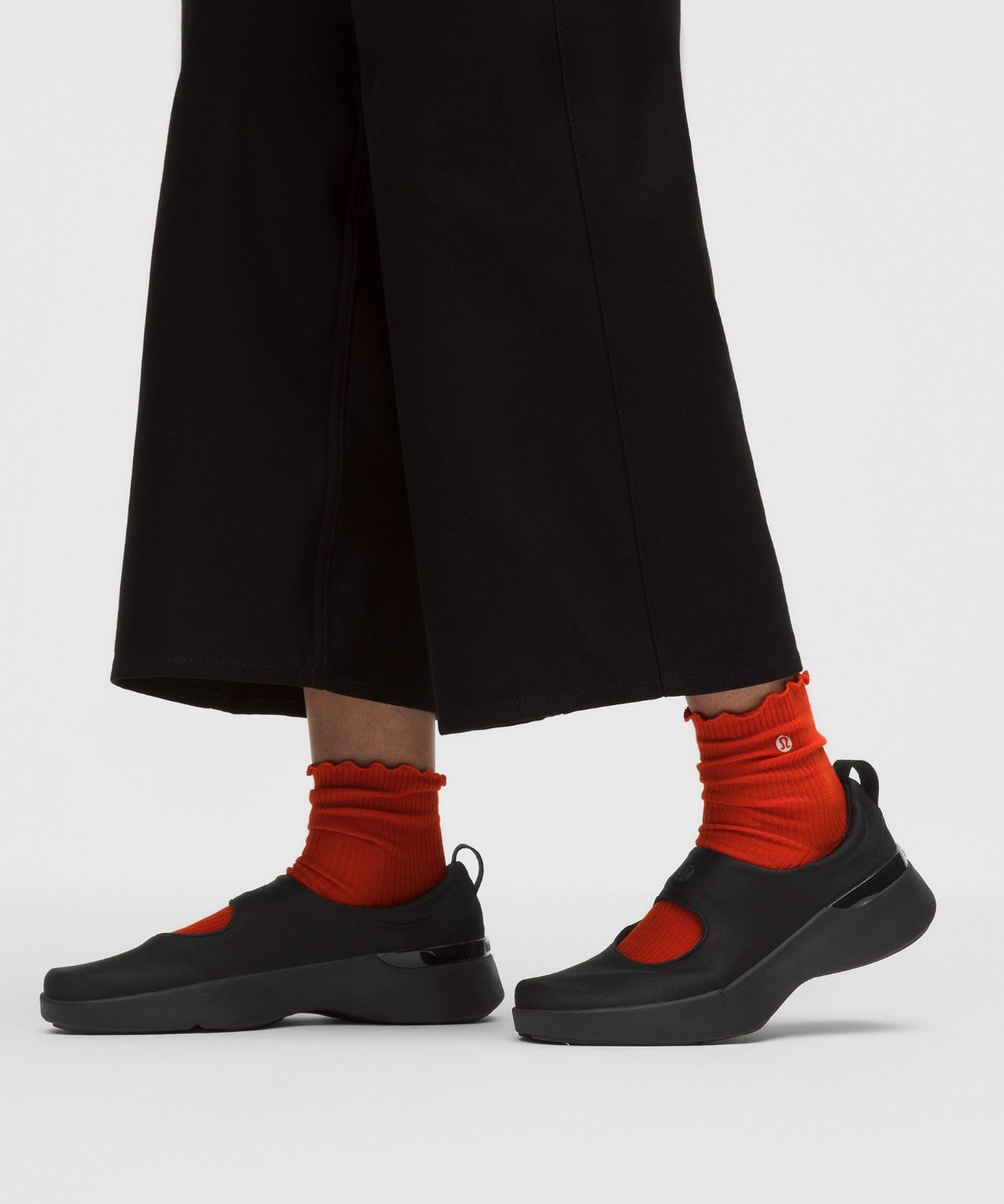 Women's Mary Train Sneaker Black/Black/Black