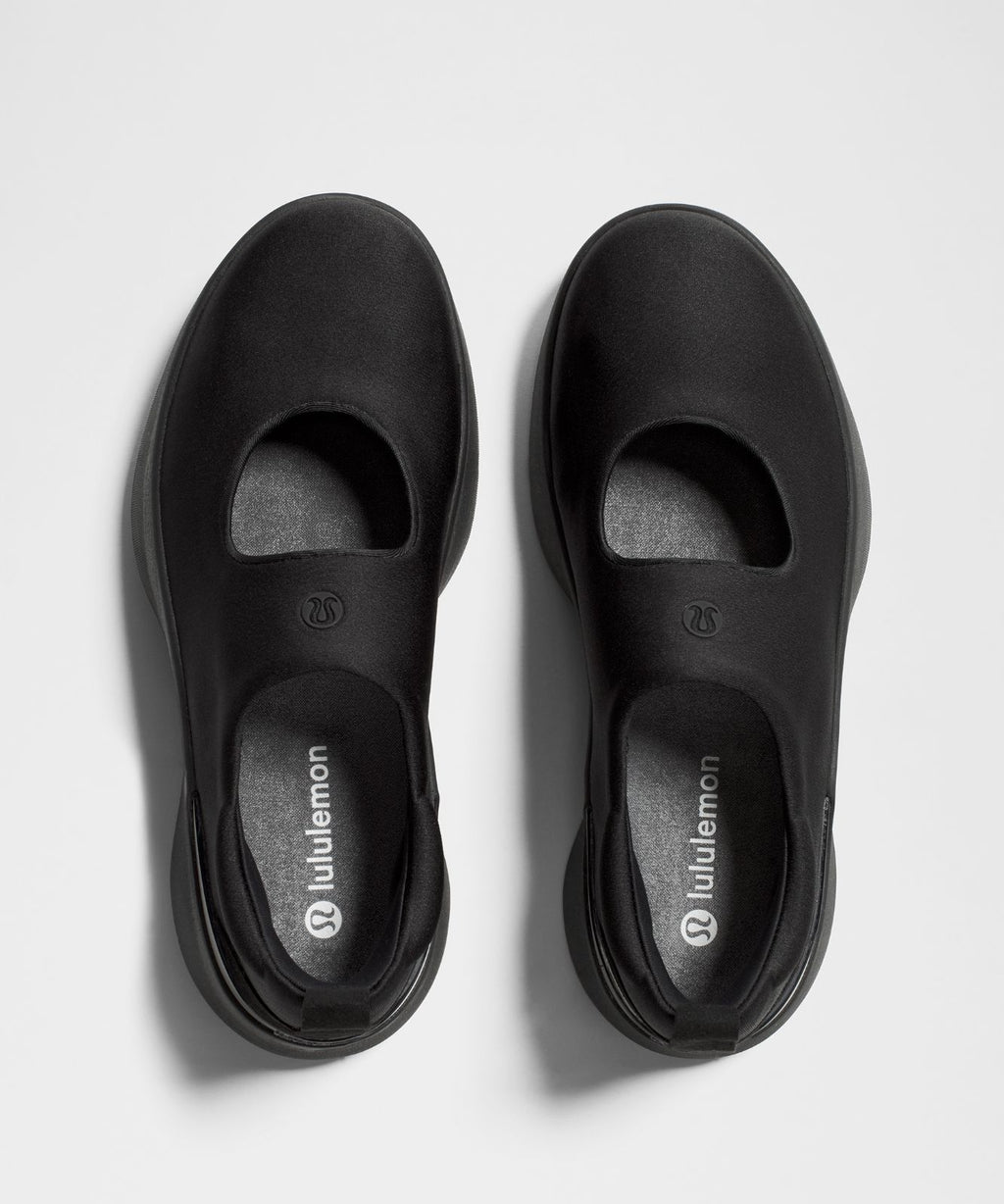 Women's Mary Train Sneaker Black/Black/Black