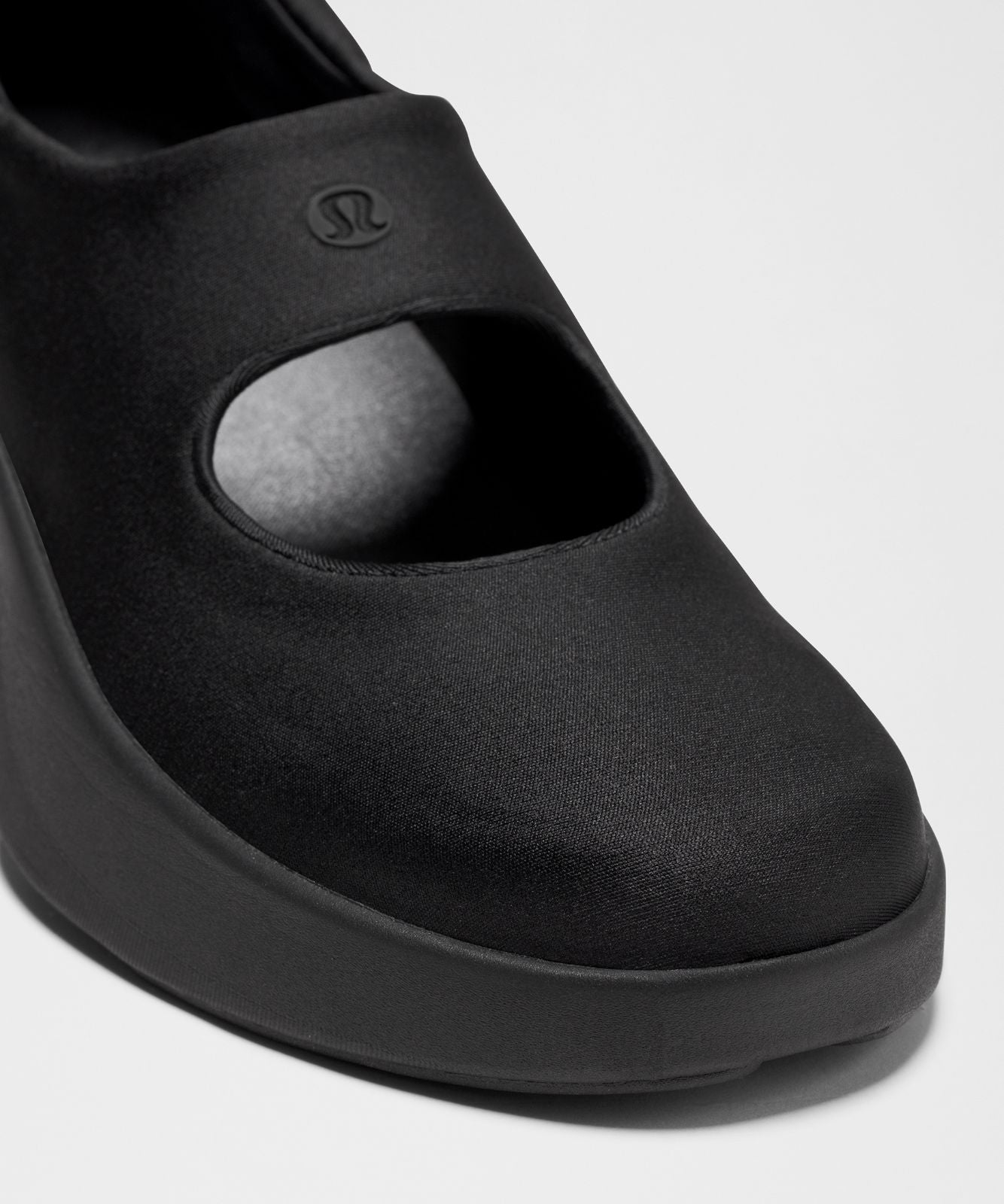 Women's Mary Train Sneaker Black/Black/Black