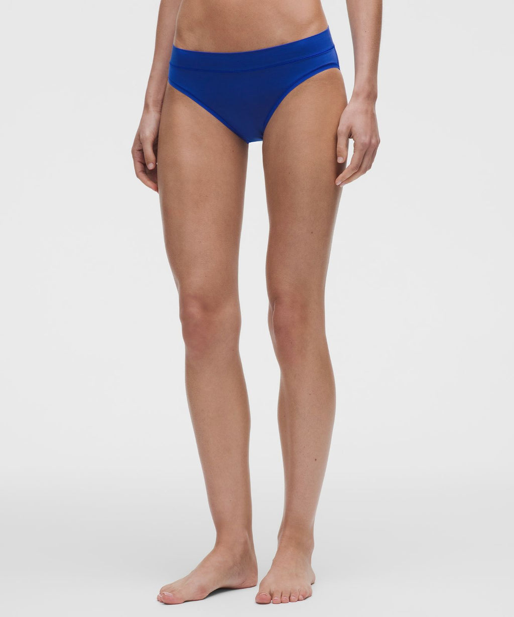 UnderEase Mid-Rise Bikini Underwear *3 Pack Light Ivory/Beach Ball Blue/Petite Floral Breakfast Tea Black