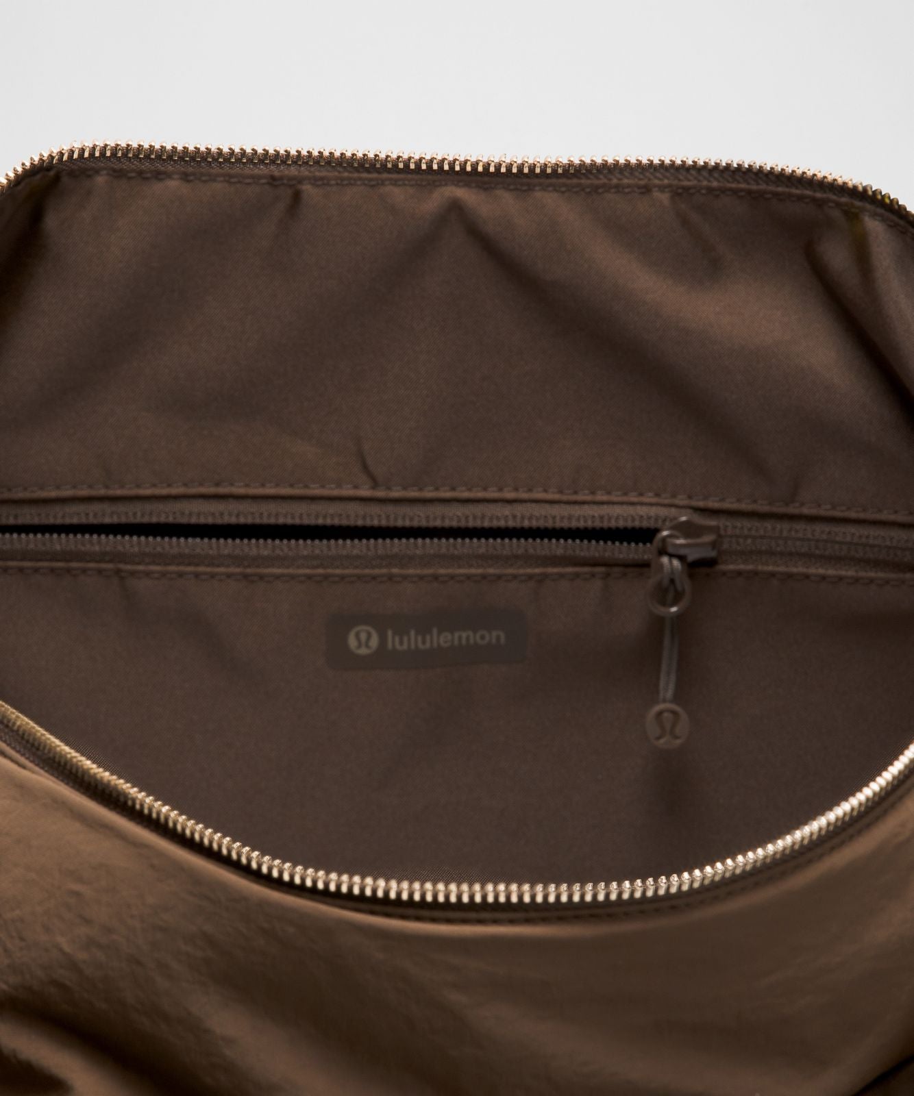 Convertible Ruched Crossbody Bag *Large 16L Walnut Crunch/Nomad/Gold