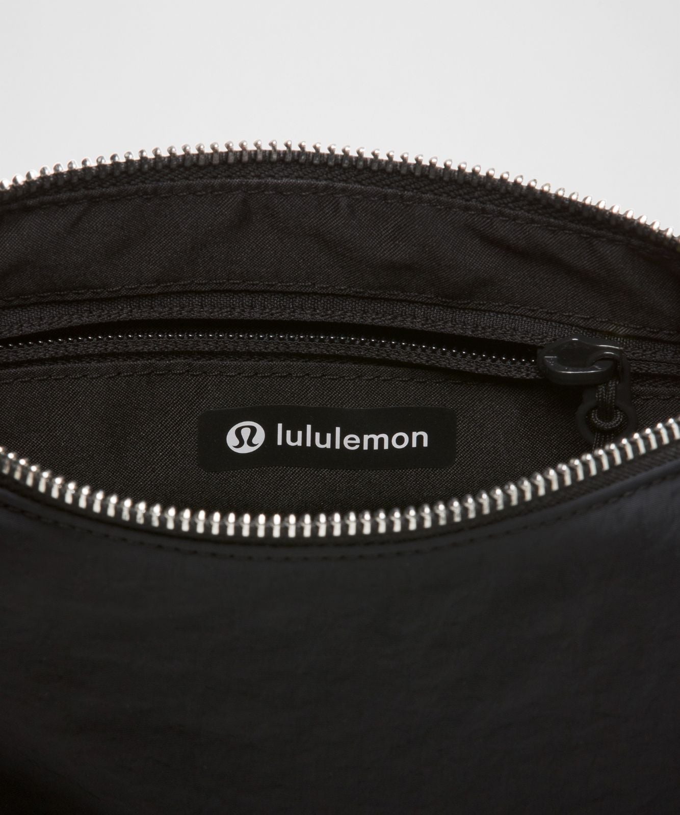 Ruched Shoulder Bag Mini 1.5L Black/Black/Silver