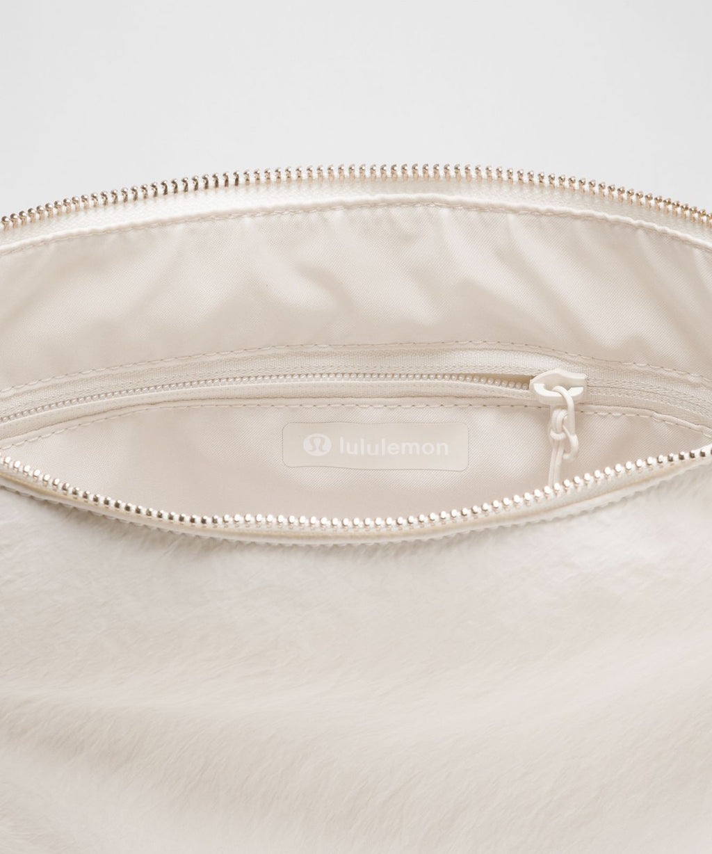 Convertible Ruched Crossbody Bag 6.5L Light Ivory/Wacky Khaki/Gold